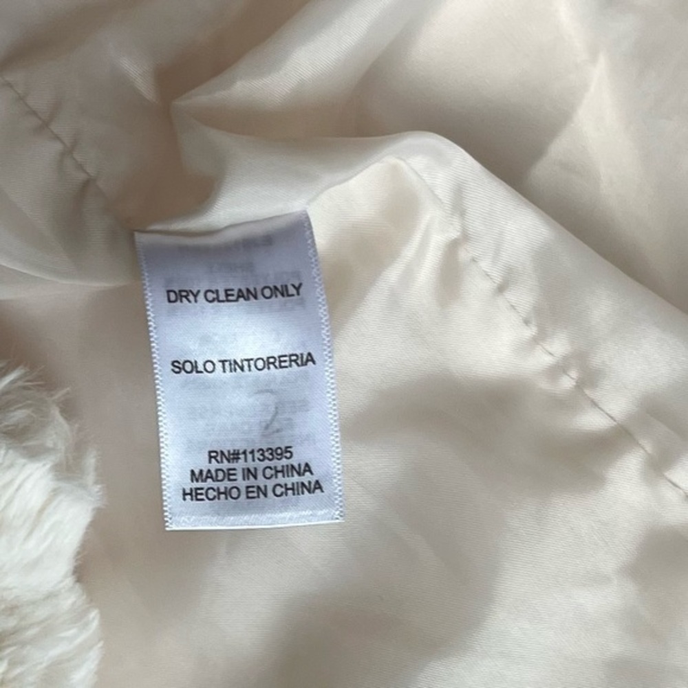 Em Creme fur coat size medium - Picture 5 of 9